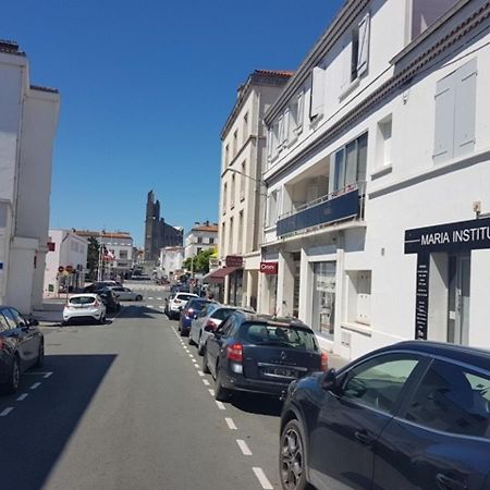 Appartement T3 Confortable A 300M Plage, Terrasse, Proche Commerces Et Marche Central - Fr-1-71-51 رويا المظهر الخارجي الصورة